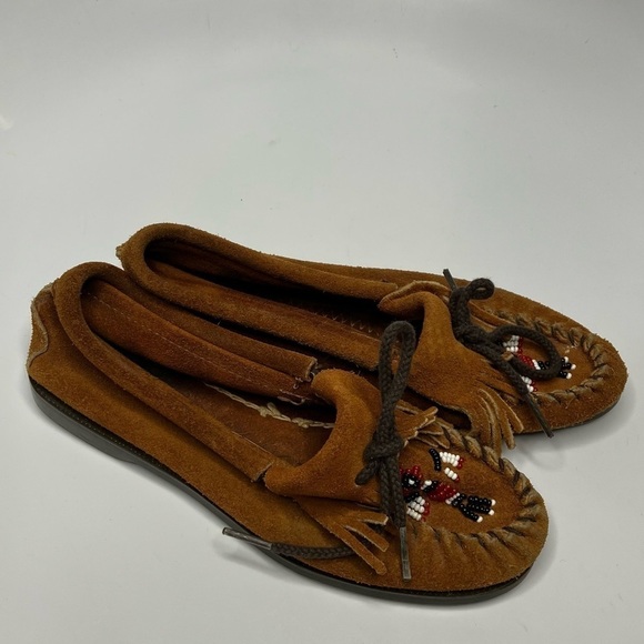 Minnetonka beaded suede moccasins big kids size 4 - Picture 1 of 7